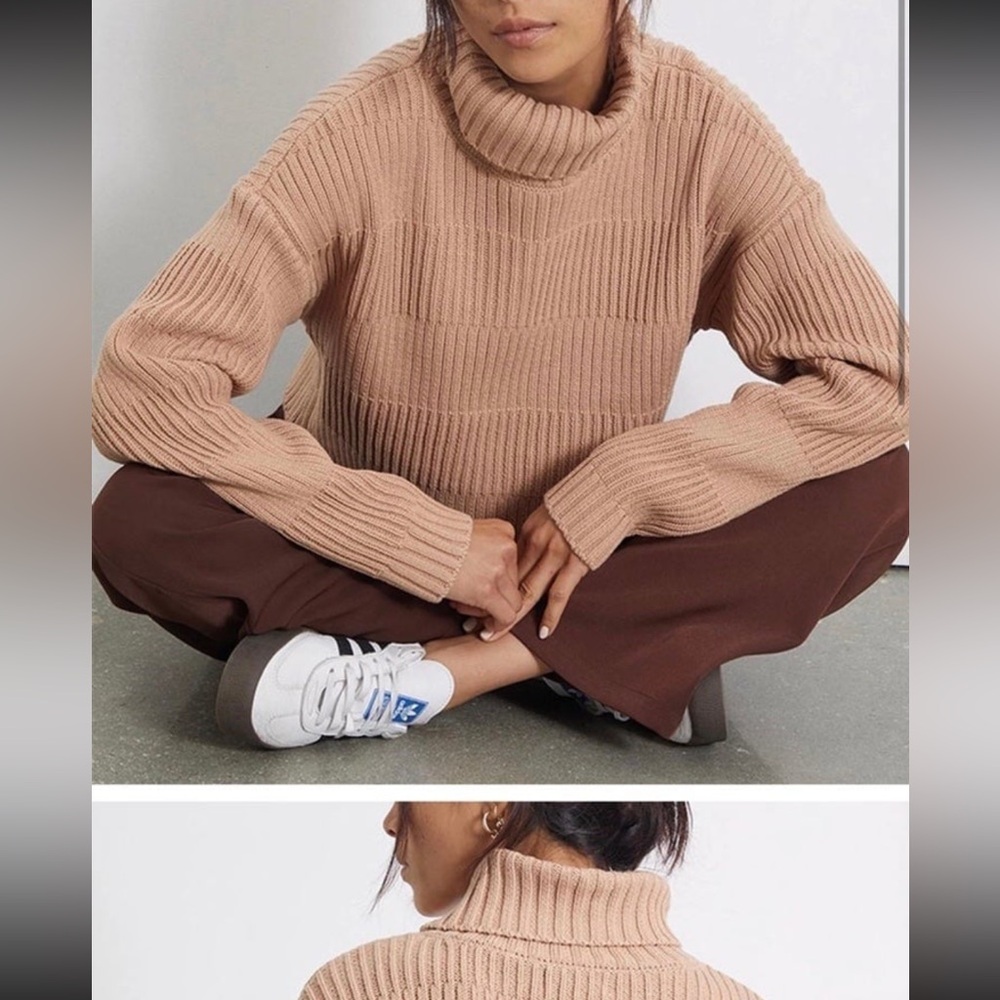 Pacsun Semi-Cropped Sweater